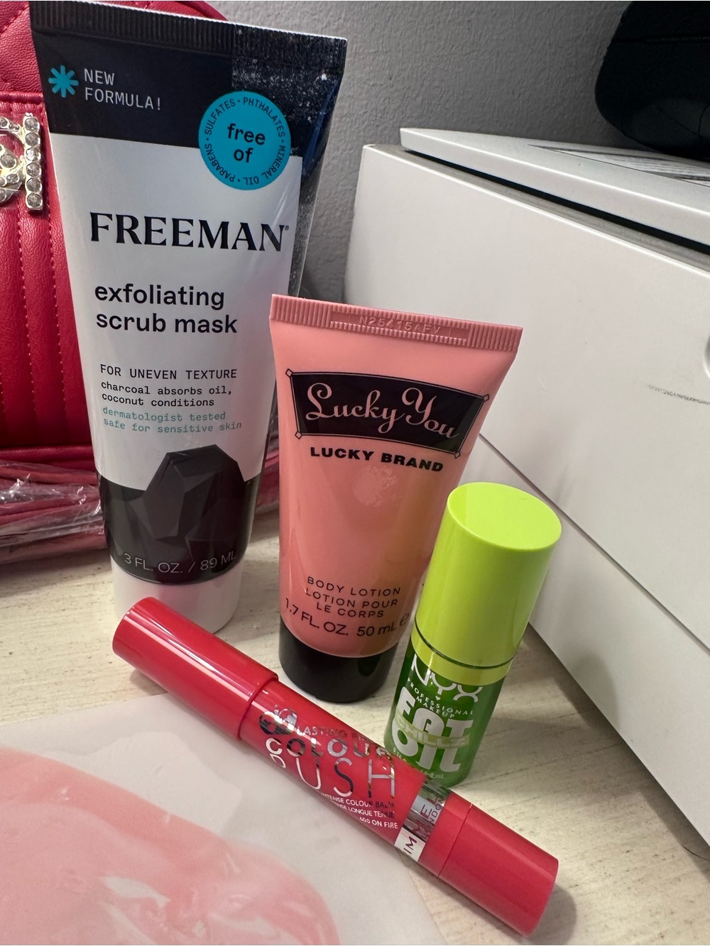 Bebe Crossbody Bag & Beauty/Makeup Bundle - 12 Items Total - Picture 6 of 10